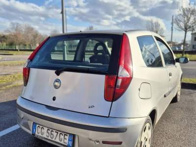Fiat Punto disel Argento usata Trevignano