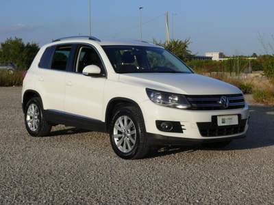 Volkswagen Tiguan 2.0 TDI 140CV 4MOTION DSG Sport & Style Bianco usata Ragusa