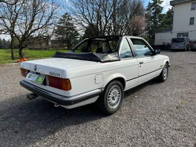 BMW Serie 3 320i 320i 2 porte Cabrio Baur ASI ORO Bianco usata Reggio Emilia