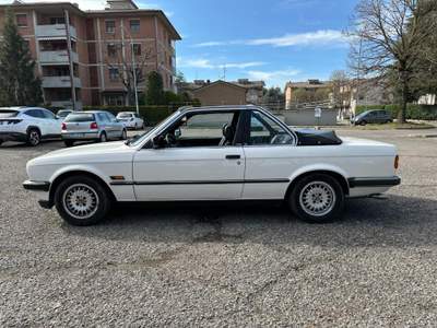 BMW Serie 3 320i 320i 2 porte Cabrio Baur ASI ORO Bianco usata Reggio Emilia