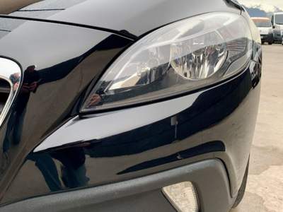 Volvo V40 Cross Country D2 1.6 Powershift Kinetic Nero usata Pisogne