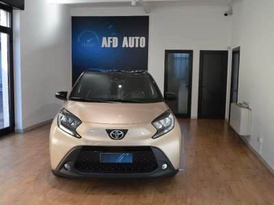 Toyota Aygo 1.0 VVT-i 72 CV 5 porte Lounge Beige usata Sesto Calende