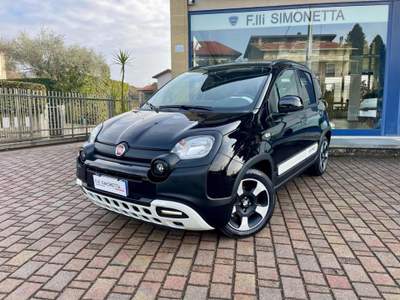 Fiat Panda 1.0 FireFly S&S Hybrid Pandina - KM0 Nero usata Cadrezzate con Osmate