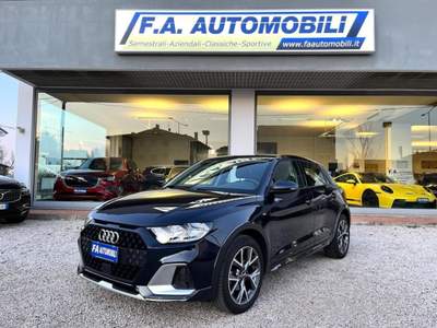 Audi A1 citycarver 25 TFSI Admired Blu/Azzurro usata Abano Terme