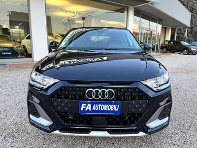 Audi A1 citycarver 25 TFSI Admired Blu/Azzurro usata Abano Terme