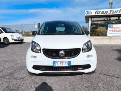 Smart ForFour 70 1.0 twinamic Youngster PREZZO REALE! NAVI+PELLE Bianco usata Ciampino