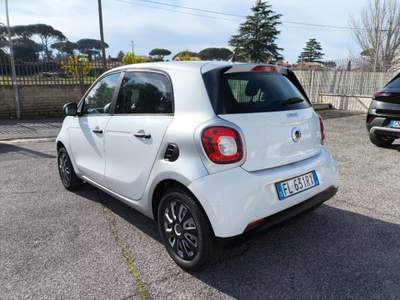 Smart ForFour 70 1.0 twinamic Youngster PREZZO REALE! NAVI+PELLE Bianco usata Ciampino