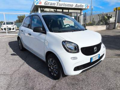 Smart ForFour 70 1.0 twinamic Youngster PREZZO REALE! NAVI+PELLE Bianco usata Ciampino
