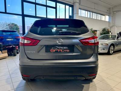 Nissan Qashqai 1.2 DIG-T N-Connecta *NEOPAT*TETTO*CAMERE 360°* Grigio usata Bussero
