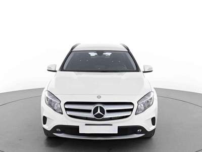 Mercedes-Benz GLA Business Bianco usata Penne