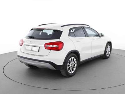 Mercedes-Benz GLA Business Bianco usata Penne