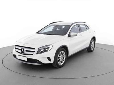 Mercedes-Benz GLA Business Bianco usata Penne