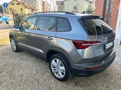 Skoda Karoq 2.0 TDI EVO SCR 115 CV DSG Executive Grigio usata TROFARELLO