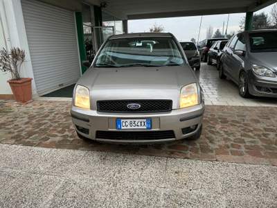 Ford Fusion FORD FUSION 1.4 NEOPATENTATI ( 12 RATE) Argento usata LUGO