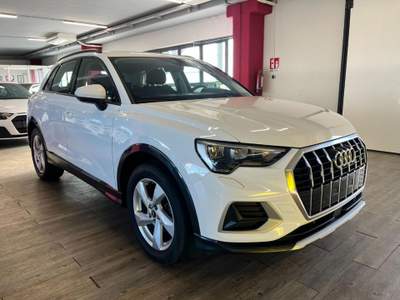 Audi Q3 35 TFSI S tronic MHEV Business Bianco usata Truccazzano