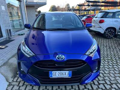 Toyota Yaris 1.5 Hybrid 5 porte Premiere occasione Blu/Azzurro usata Rivoli