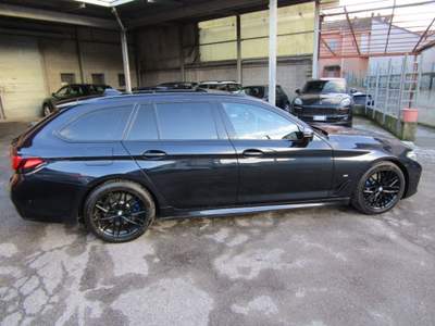 BMW Serie 5 540d 530d Touring MHEV48V xDrive MSport M Sport M-Sport Nero usata Lecco