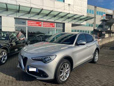 Alfa Romeo Stelvio 2.2 Turbodiesel 190 CV AT8 Q4 Business Argento usata Treviso