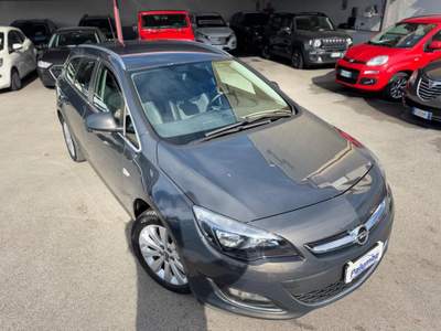 Opel Astra 1.4 Turbo 140CV Sports Tourer GPL Tech COSMO Grigio usata Qualiano