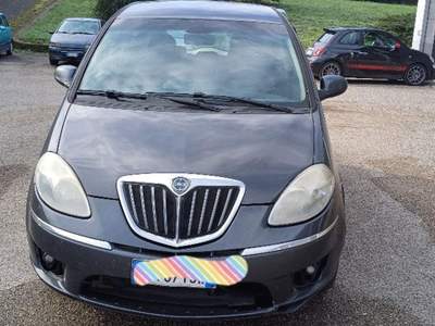 Lancia Musa 1.3 Mjt 16V 95 CV S&S DPF Oro Grigio usata San Nicola Manfredi