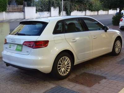 Audi A3 SPORTBACK 1.6 TDI 110 CV Bianco usata Quartu Sant'Elena
