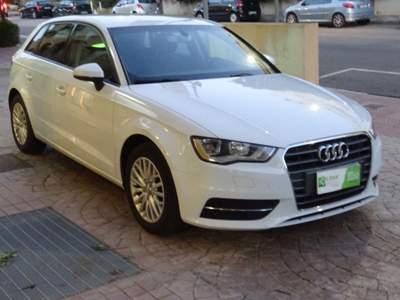 Audi A3 SPORTBACK 1.6 TDI 110 CV Bianco usata Quartu Sant'Elena