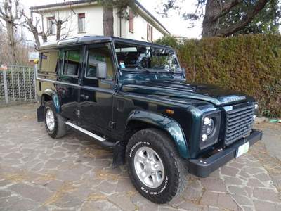 Land Rover Defender 110 2.2 TD4 Puma Verde usata Castel Maggiore