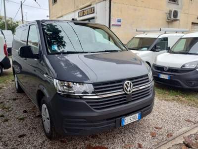 Volkswagen Caravelle 2.0 TDI 110CV PC Trendline Grigio usata Ferrara