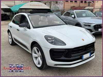 Porsche Macan 2.0 T TETTO C21" PDK RADAR KAME 360 BOSE MEMORIE Bianco usata Pescara