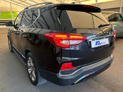 SsangYong Rexton 2.2 4WD Dream aut. autocarro Nero usata San Giovanni Lupatoto