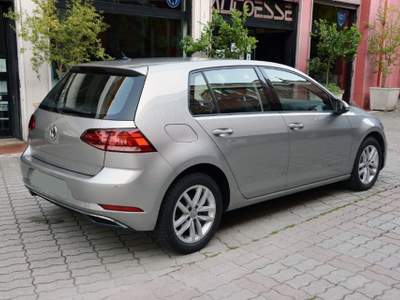 Volkswagen Golf 1.0 TSI 115 CV 5p. Trendline BlueMotion Technology Grigio usata Atripalda