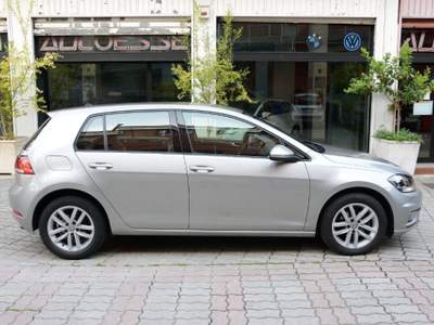 Volkswagen Golf 1.0 TSI 115 CV 5p. Trendline BlueMotion Technology Grigio usata Atripalda