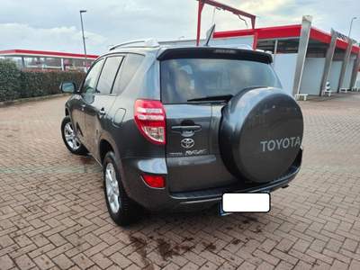 Toyota RAV4 RAV4 2.0 Luxury Grigio usata Gaglianico