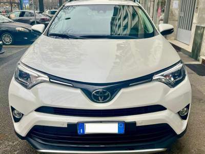 Toyota RAV4 RAV4 2.0 D-4D 2WD Active Bianco usata Torino