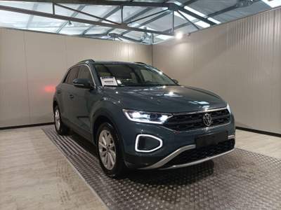 Volkswagen T-Roc 1.5 TSI ACT Life Blu/Azzurro usata Magenta