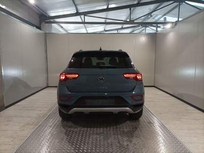 Volkswagen T-Roc 1.5 TSI ACT Life Blu/Azzurro usata Magenta