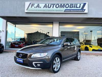 Volvo XC70 D4 AWD Geartronic Summum Marrone usata Abano Terme