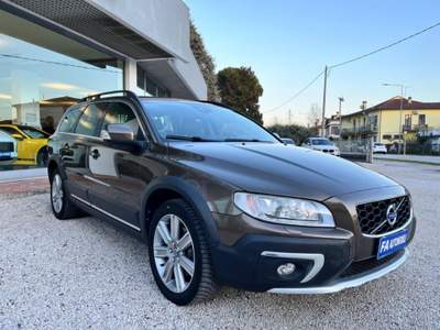 Volvo XC70 D4 AWD Geartronic Summum Marrone usata Abano Terme