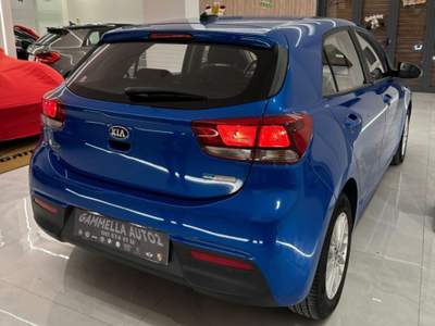 Kia Rio 1.0 T-GDi 100 CV MHEV iMT Style Blu/Azzurro usata San Sebastiano al Vesuvio