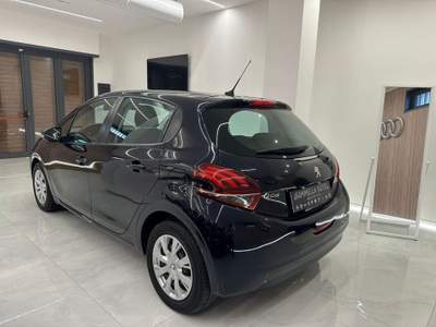 Peugeot 208 PureTech 68 5 porte Active Blu/Azzurro usata San Sebastiano al Vesuvio