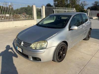 Volkswagen Golf VOLKSWAGEN GOLF 5 2.0 Grigio usata Bianco