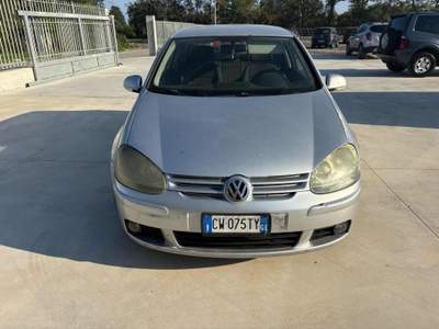 Volkswagen Golf VOLKSWAGEN GOLF 5 2.0 Grigio usata Bianco