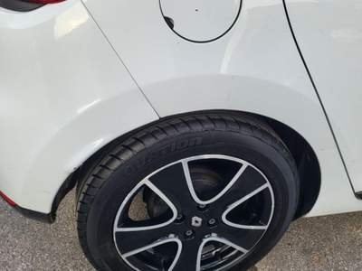 Renault Clio 1.2 75CV GPL 5 porte Live Bianco usata Casoria