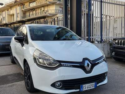 Renault Clio 1.2 75CV GPL 5 porte Live Bianco usata Casoria