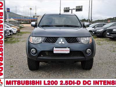 Mitsubishi L200 2.5 DI-D/136CV Double Cab Intense Grigio usata Olbia