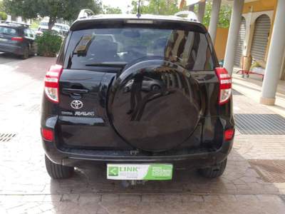 Toyota RAV4 RAV4 2.2 D-4D 150 CV Nero usata Quartu Sant'Elena
