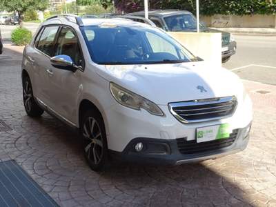 Peugeot 2008 1.6 HDI 92 CV ALLURE Bianco usata Quartu Sant'Elena