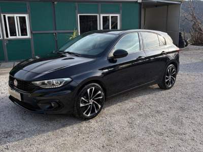 Fiat Tipo 1.6 Mjt S&S DCT 5 porte Mirror Nero usata Vico Equense