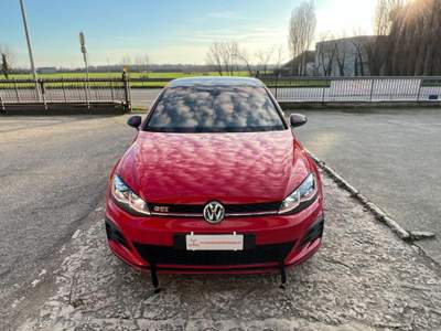 Volkswagen Golf Performance 2.0 245 CV TSI DSG 5p. BMT Rosso usata Marmirolo