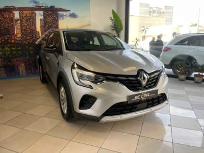 Renault Captur Blue dCi 115 CV EDC *NAVI*LED Argento usata Mesagne